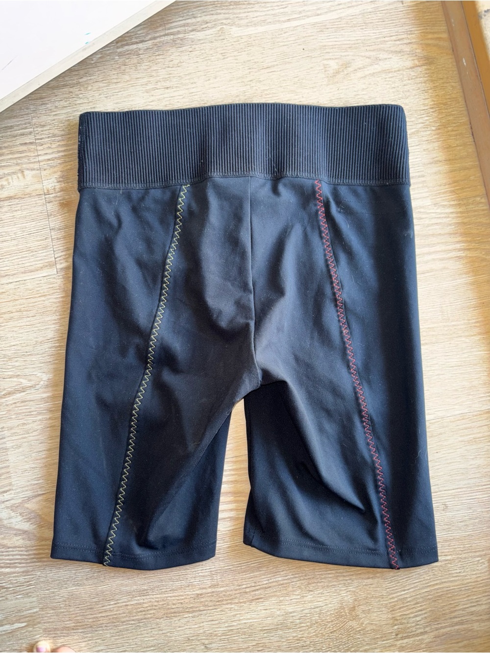 Shorts - Picture 4 of 6